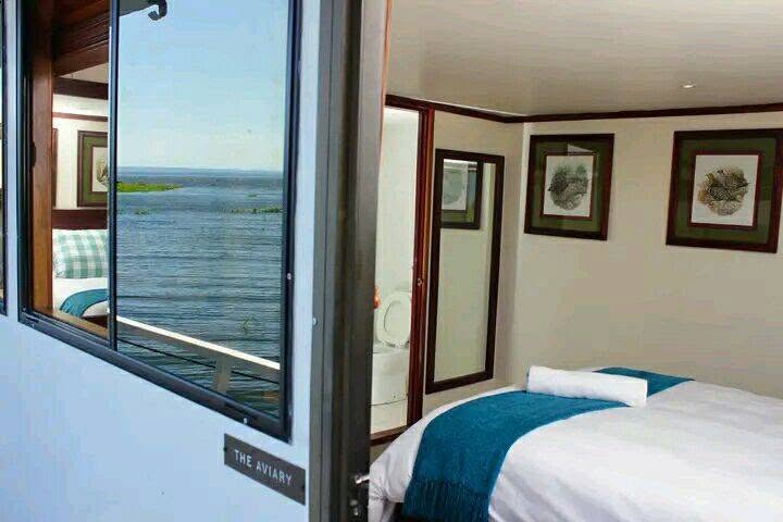 Lake Kariba Houseboat photo 4